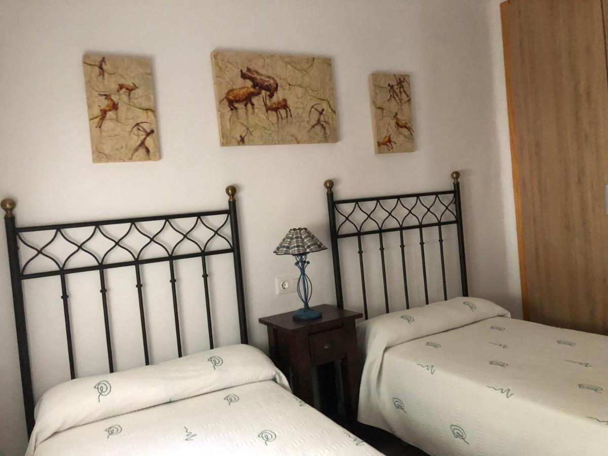 גיסאנדו Hostal-Restaurante Fogon De Gredos מראה חיצוני תמונה