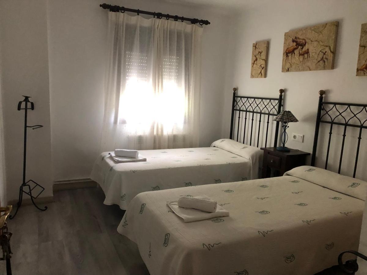 גיסאנדו Hostal-Restaurante Fogon De Gredos מראה חיצוני תמונה