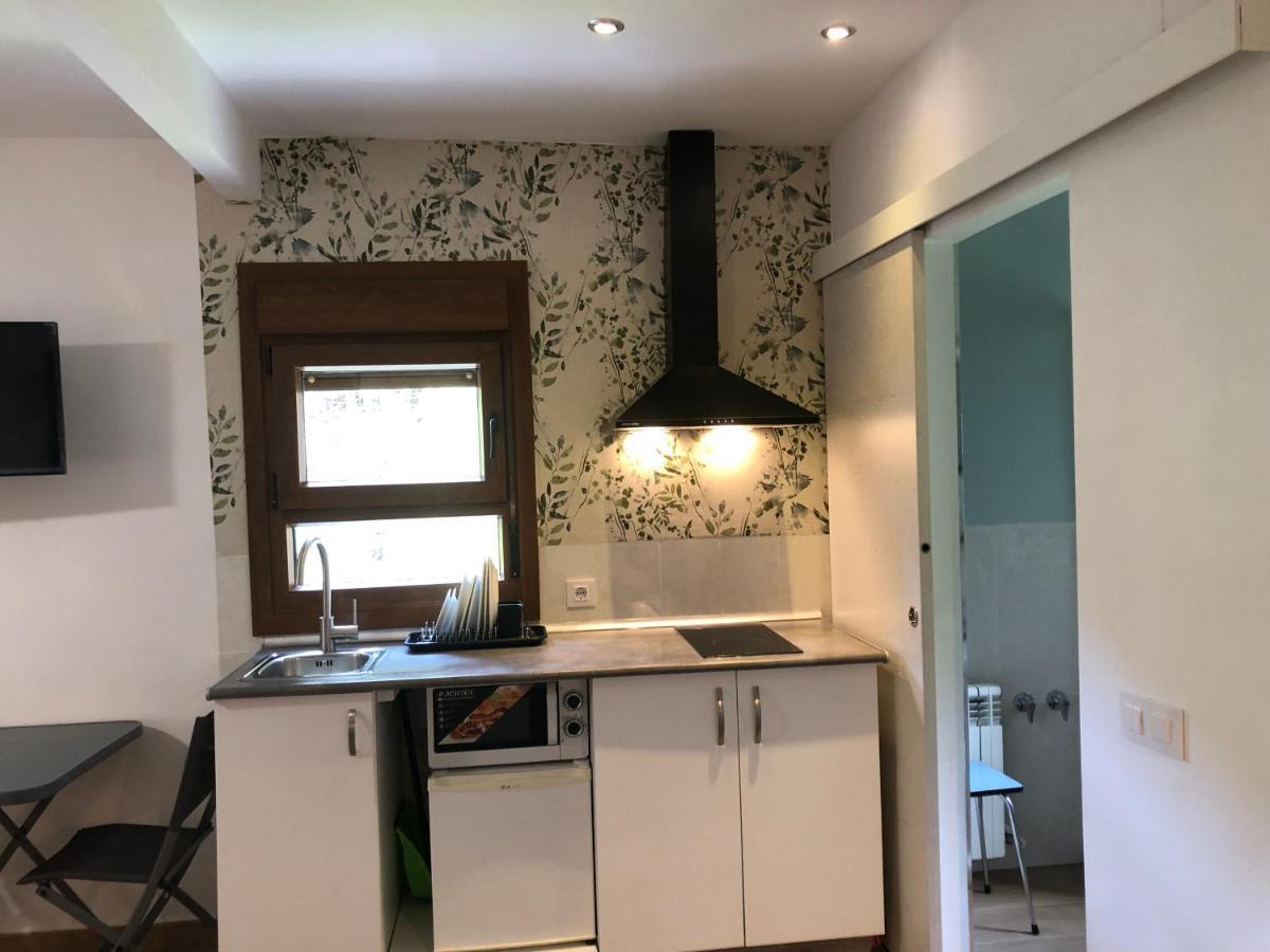 גיסאנדו Hostal-Restaurante Fogon De Gredos מראה חיצוני תמונה