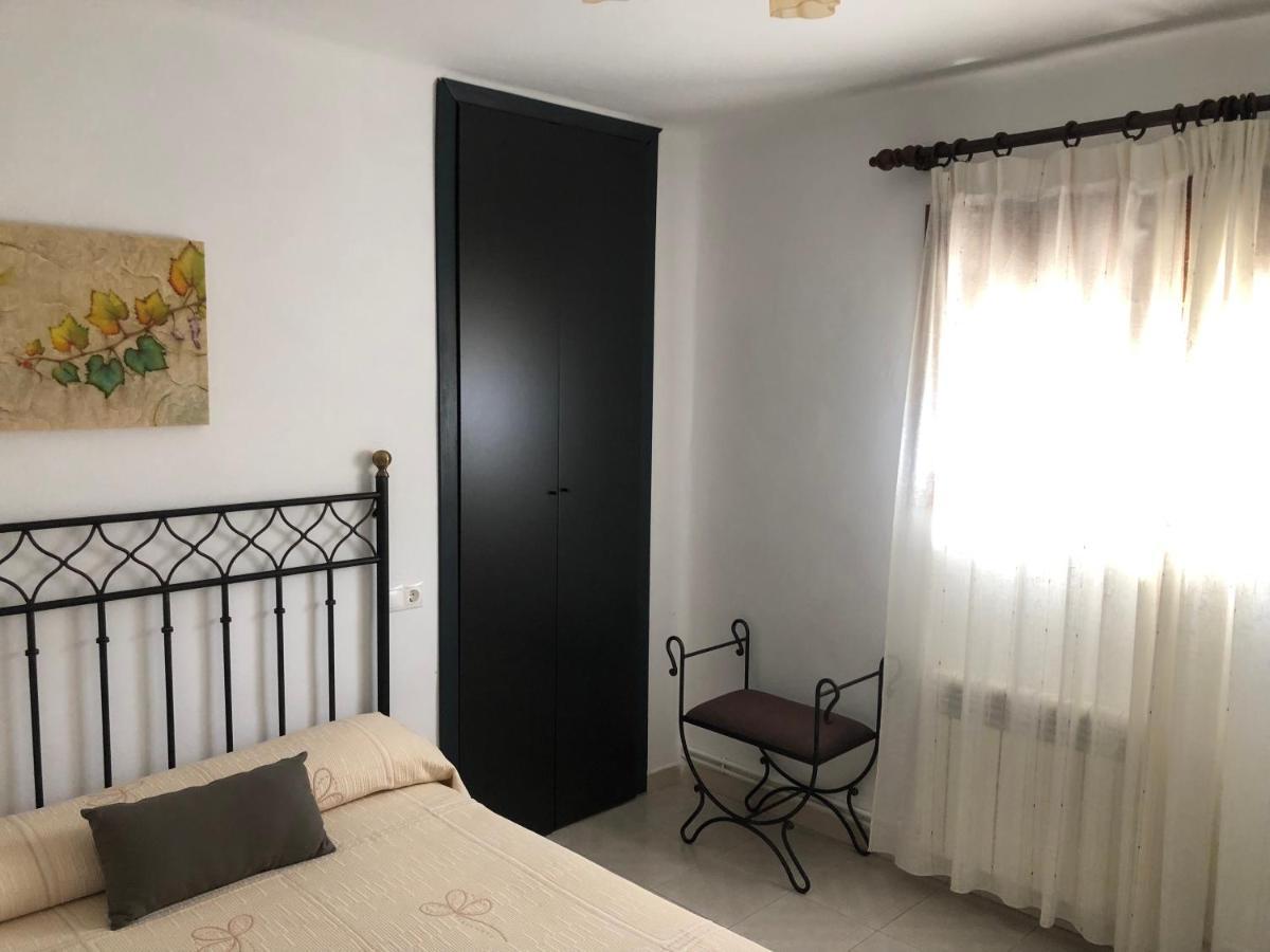 גיסאנדו Hostal-Restaurante Fogon De Gredos מראה חיצוני תמונה