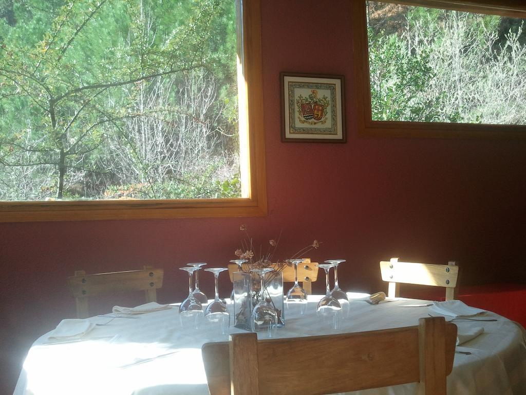 גיסאנדו Hostal-Restaurante Fogon De Gredos מראה חיצוני תמונה