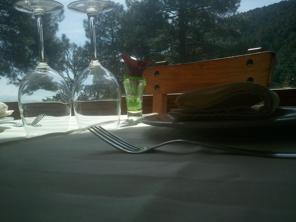 גיסאנדו Hostal-Restaurante Fogon De Gredos מראה חיצוני תמונה