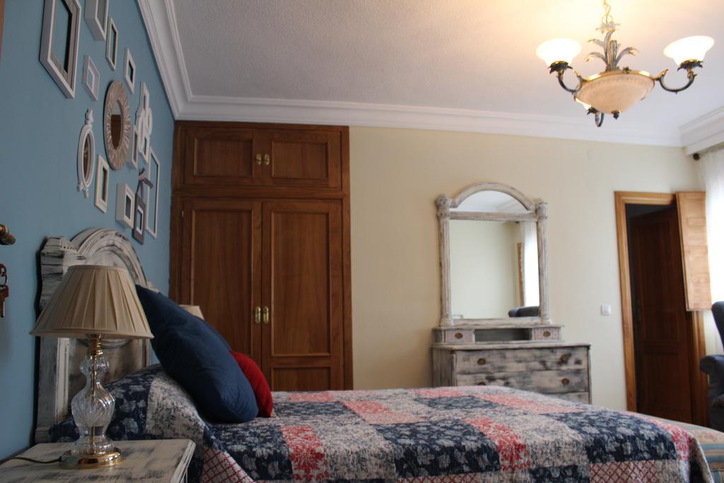 גיסאנדו Hostal-Restaurante Fogon De Gredos מראה חיצוני תמונה