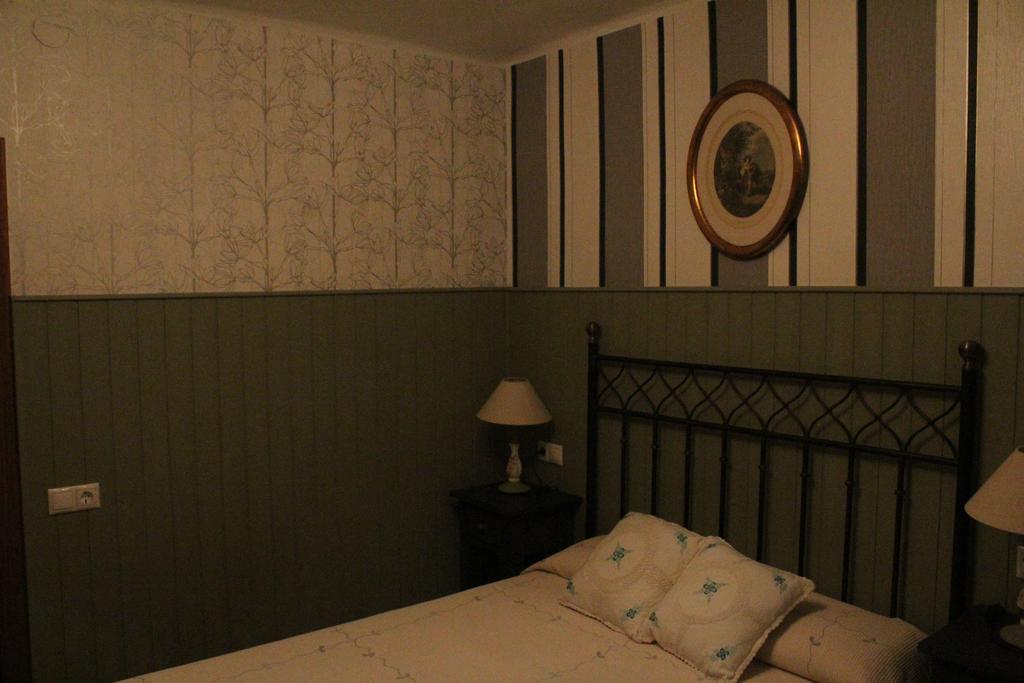 גיסאנדו Hostal-Restaurante Fogon De Gredos מראה חיצוני תמונה